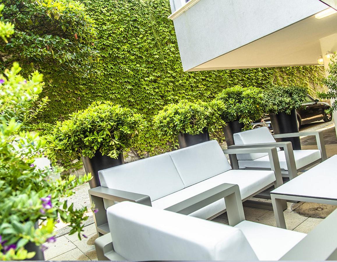 Hotel New Castle Cesena Bagian luar foto